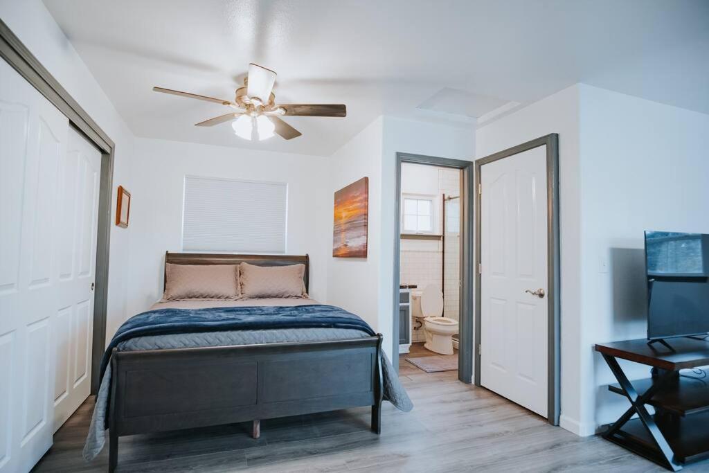 Gorgeous Upstairs Studio With Patio And Laundry Chico Luaran gambar